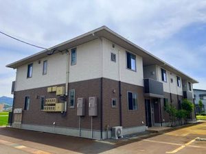 メイベリーン川崎