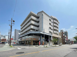 アルファビル栄