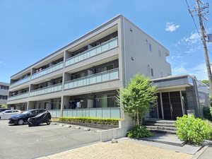 メゾン・ド・リッツ壱番館 A102号-1