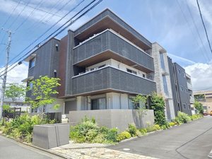 Ｓｅｎａ　Ｄｅａｒ　Ｐｌａｃｅ