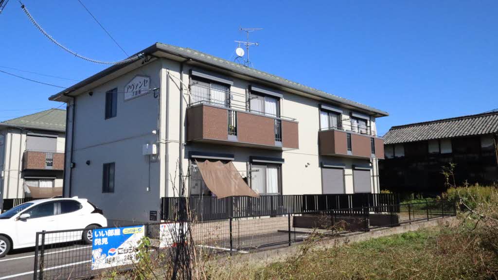 アヴァンセ　弐番館B102-1