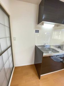 メゾンシャルマン A102号-5