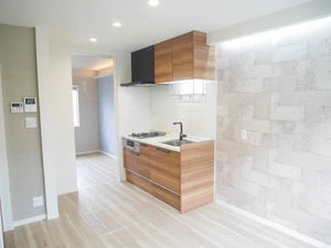 エステート日永 B102号-3