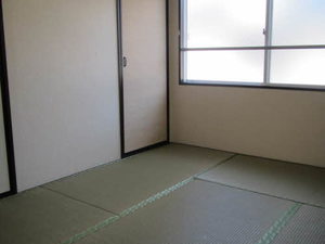 エステート日永 C201号-4