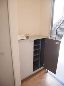 ロイヤルタウン F101号-2