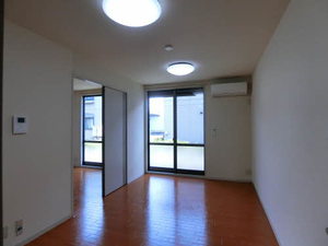 カームエイト D102号-2