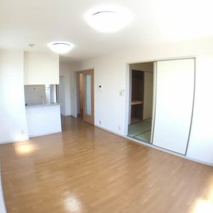 ディアス　アベニュー A202号-2