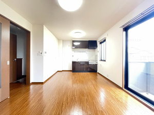 クレセールもも B102号-2