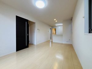 ＧＲＥＡＴ　ＣＯＵＲＴ 0102号-3