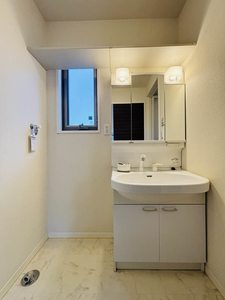 ＧＲＥＡＴ　ＣＯＵＲＴ 0102号-8