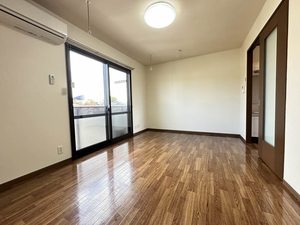 シャーメゾンシロタＢ 0203号-2