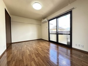 シャーメゾンシロタＢ 0203号-3