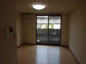 エステート中町 B102号-3