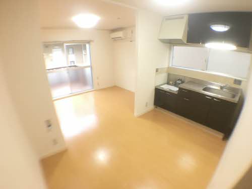 ローヤルハイツ A102号-2