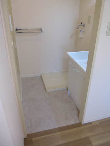 ドエル森上 A201号-8