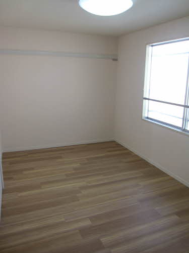 ドエル森上 A201号-9