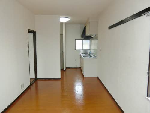 パインヒルズ A201号-6