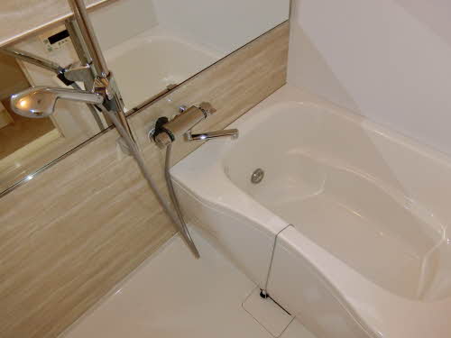 パインヒルズ B102号-5