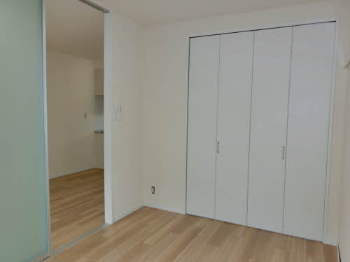 パインヒルズ B102号-9