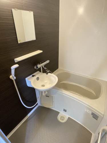 メゾン川田 A102号-6