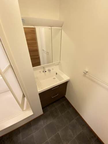 ファミーユ豊が丘 C101号-6