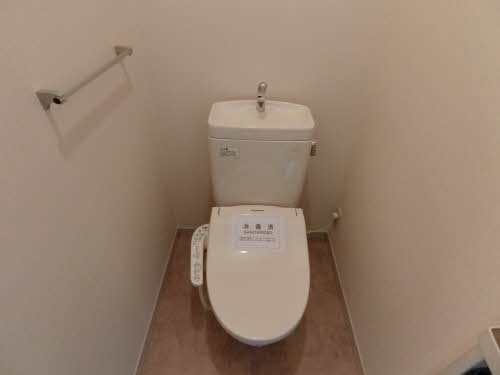 カームエイト D102号-5