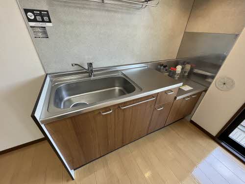 メゾン・フローラ B201号-3