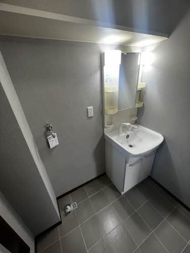 サンモール大坂 C201号-12