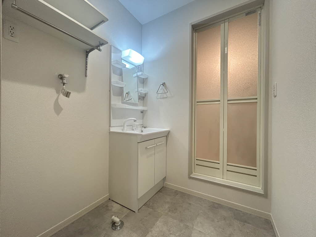 アクシス B103号-7