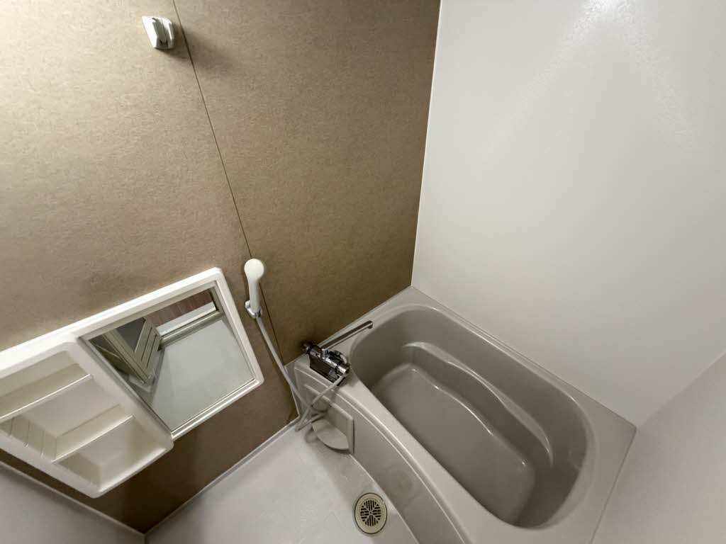 アクシス B105号-7