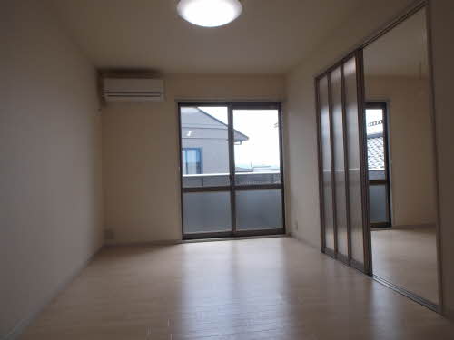 アクシス B203号-3