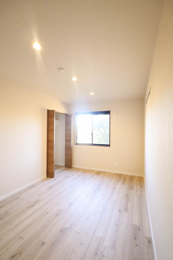 カンファトリー C102号-3