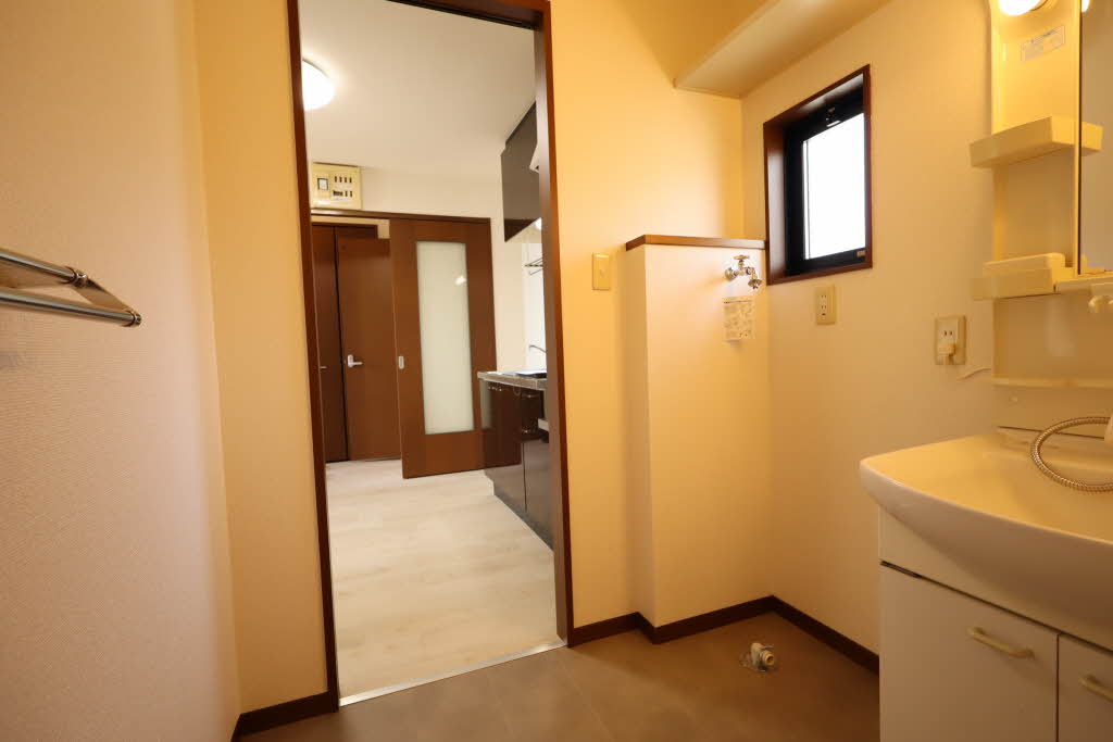 グランシャリオ優 A202号-3