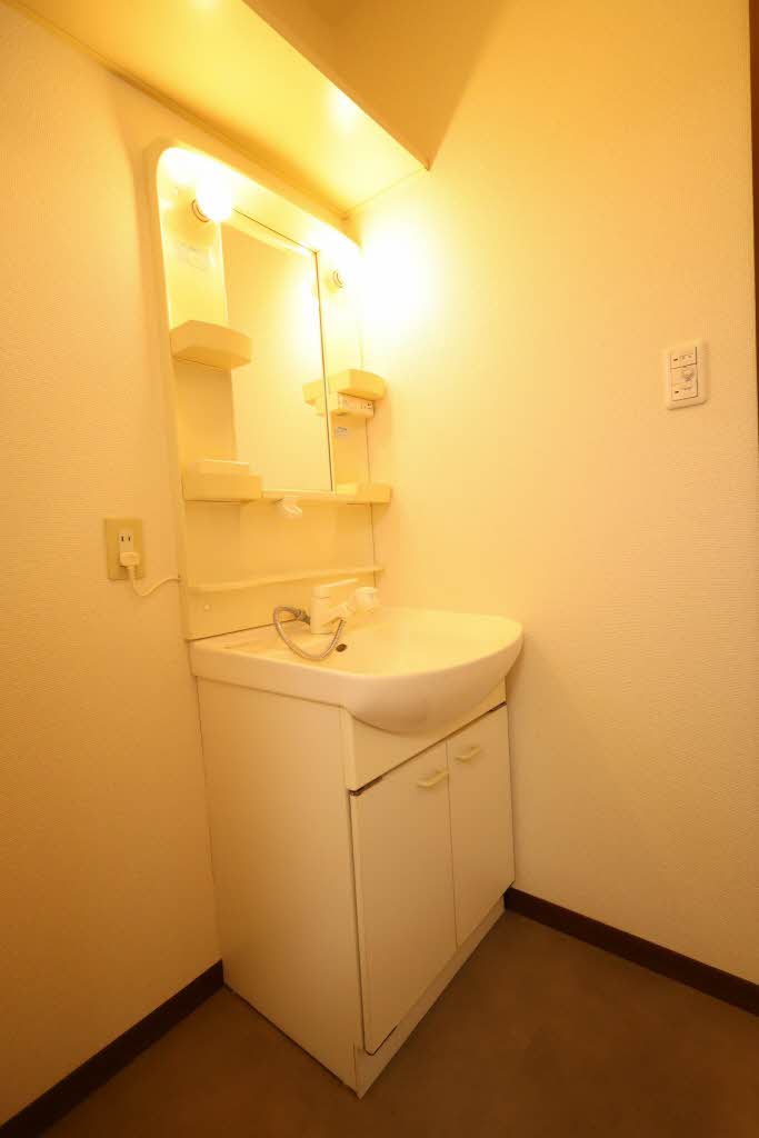 グランシャリオ優 A202号-11