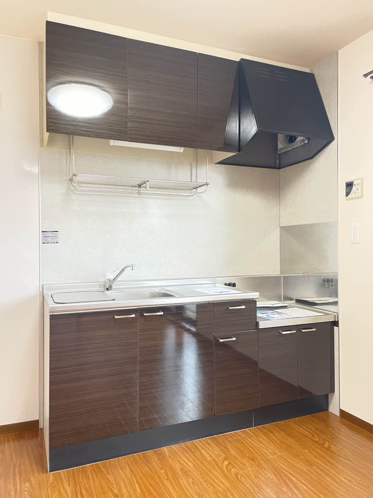 クレセールもも B102号-3