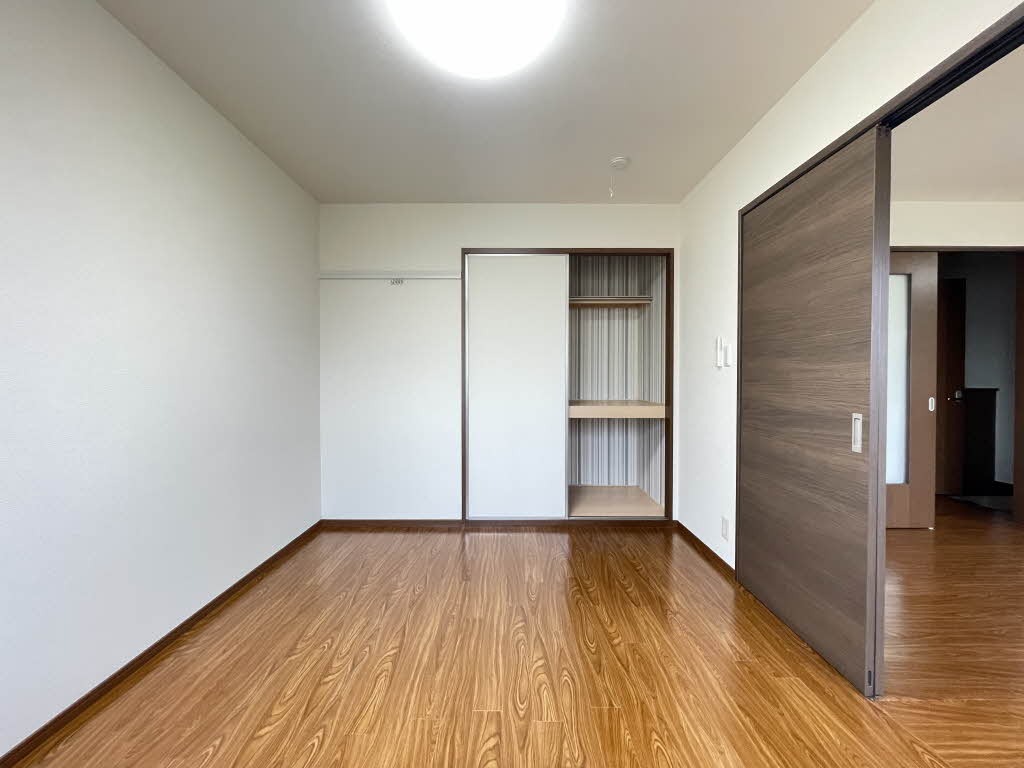 クレセールもも B102号-5