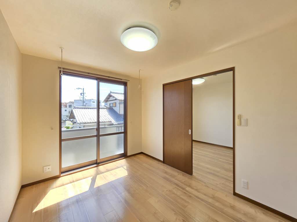 ペアハウス B202号-3