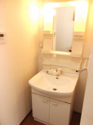 アビタシオン鹿田 B201号-6