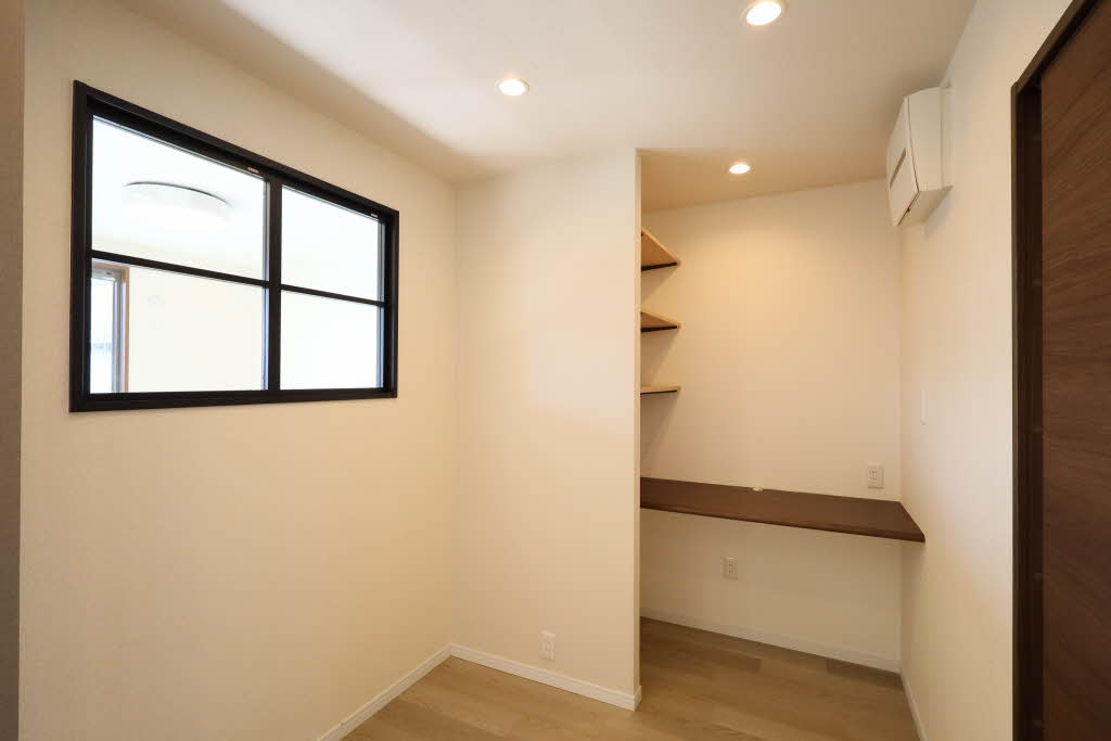 Ｍａｓｔ　Ｔｏｗｎ宝地 B201号-12