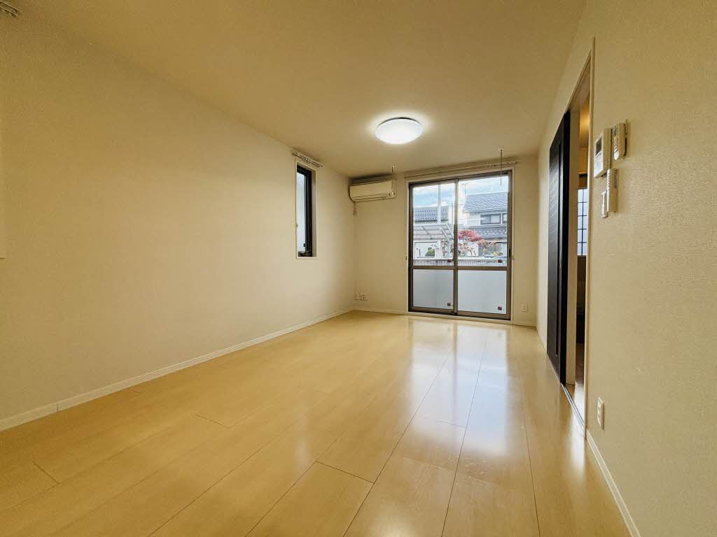 ＧＲＥＡＴ　ＣＯＵＲＴ 0102号-2