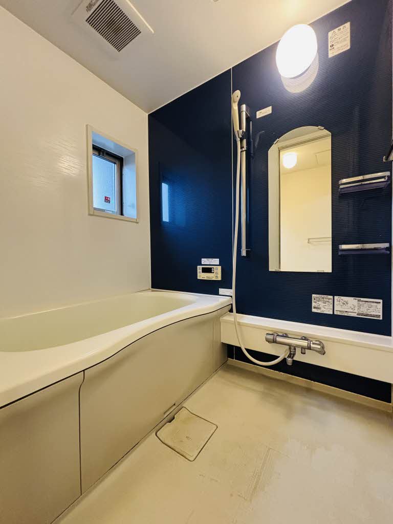 ＧＲＥＡＴ　ＣＯＵＲＴ 0102号-9