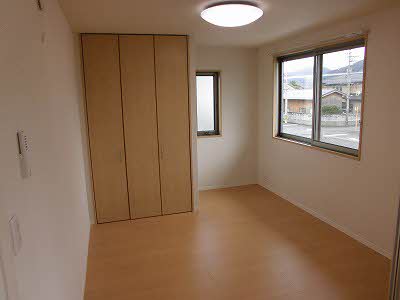 ヴィラーチェ古田刈 B201号-3