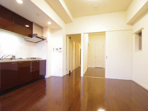 Ｍａｒｃｈｅ　Ⅴ 0302号-3