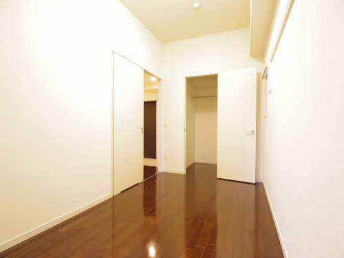 Ｍａｒｃｈｅ　Ⅴ 0302号-5