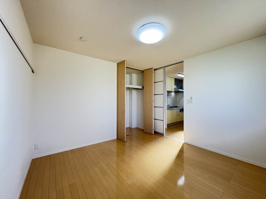 グレースガーデン登呂 A201号-3