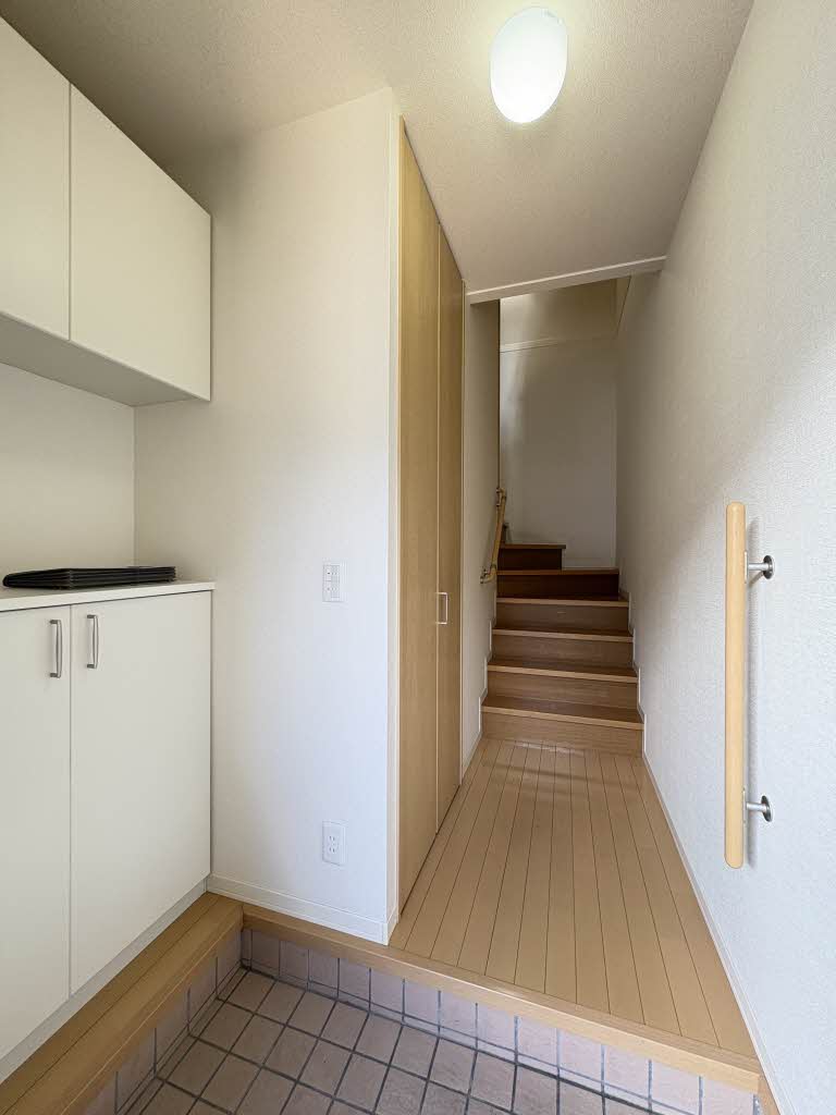 グレースガーデン登呂 A201号-8