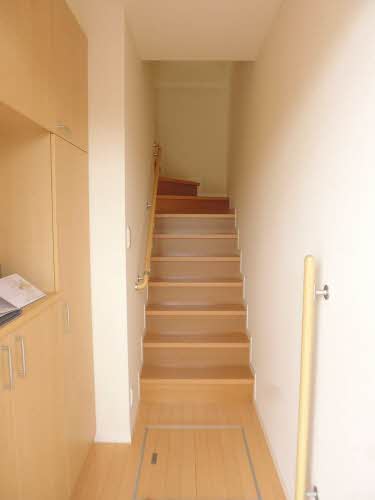 リッツ・セピアコート A202号-3