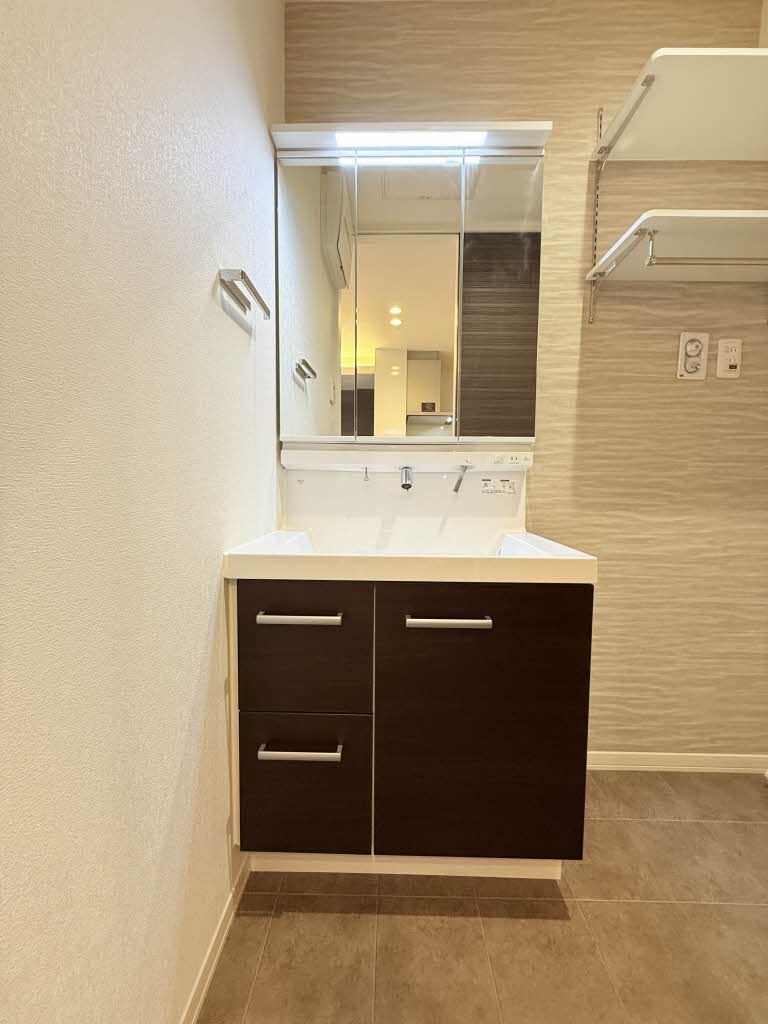 Ｌｅ　ｃｏｎｆｏｒｔ（ル・コンフォート） 0205号-7