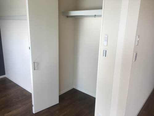 セレナヴィラ中川 0301号-8