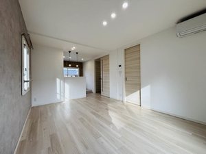 フレグランスＦｏｒｅｖｅｒ E201号-2